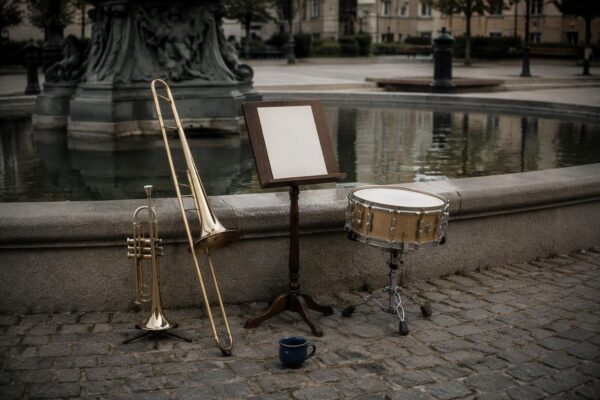 Exploring the vibrant fusion of music and history at fountain square