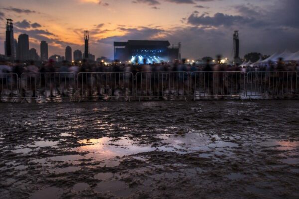 Festivalgoers Brave Muddy Conditions to Secure Prime Spots at Lollapalooza Chicago 2026
