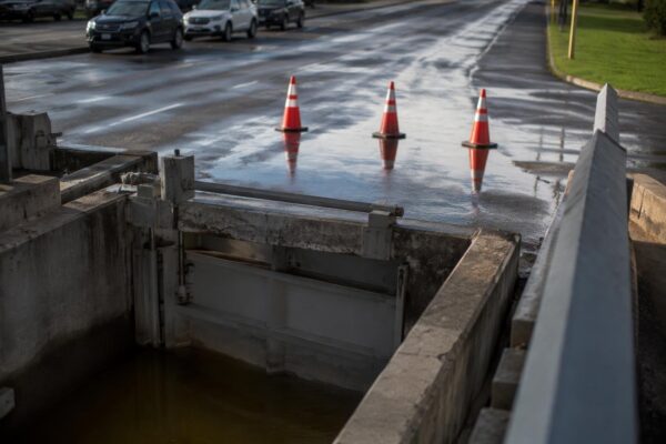 Duck Creek floodgate to close temporarily affecting Madison Road traffic