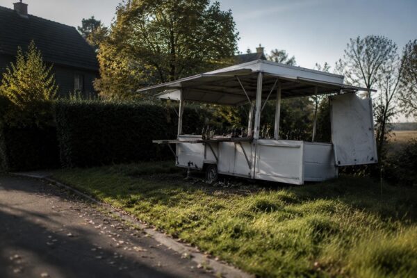 Diefstal van mobiele wijnbar in Ottenburg: eigenaars zoeken getuigen