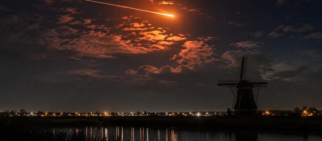 Meteoor of vuurbol? Mysterieus hemelverschijnsel boven Nederland