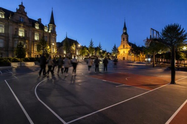 Basketbalcoach Pascal Angillis wordt ereburger van Gingelom