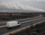 Hoe een brand bij luchthaven Charles de Gaulle rookwolken naar het centrum van Parijs stuurde