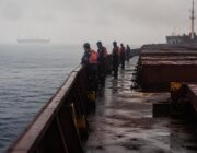 Hormuzcrisis: honderden zeelieden vast op stilgevallen schepen