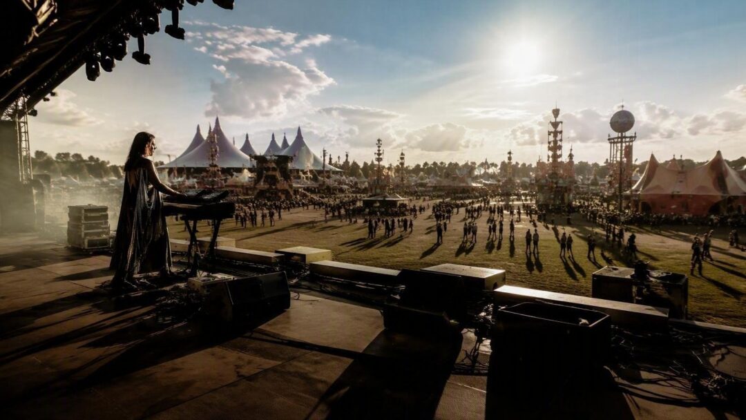 Ravyn Lenae brengt diversiteit en energie naar Lowlands 2026