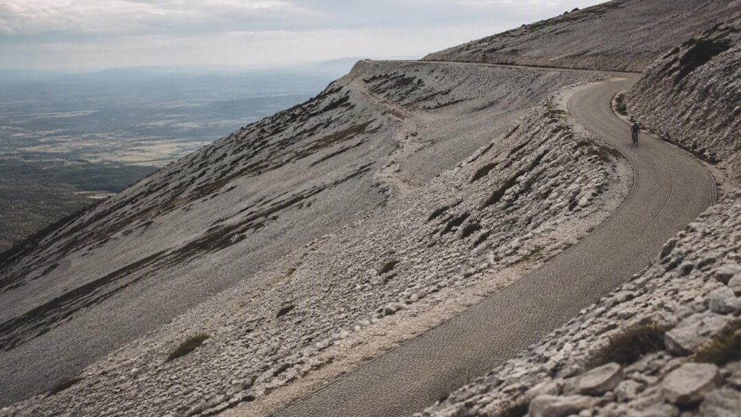 Tour de France Femmes 2026: Demi Vollering en de klim naar de top van de Mont Ventoux