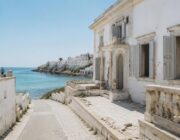 Vakantie in Italië verkeert in nachtmerrie: Belgisch gezin slachtoffer van twee fictieve verblijven op Booking.com