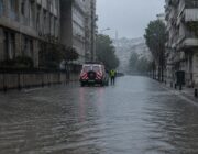 Zware regen in Istanbul: twee dodelijke slachtoffers en evacuaties