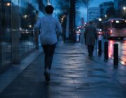 Manovra 2027: pensione a 64 anni e tasse minime per i under 30