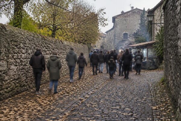 Castagna DOP, musica e cucina: il calendario della festa a Vallerano