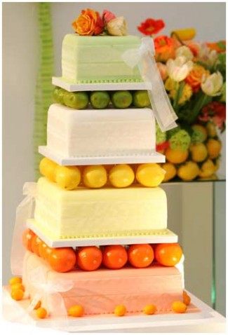 citrusfruitweddingcake