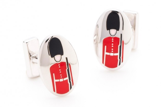 thomas-pink-guardsman-cufflinks-1-620x413