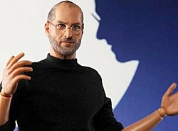 thumb250-700_dettaglio2_bambola-Steve-Jobs