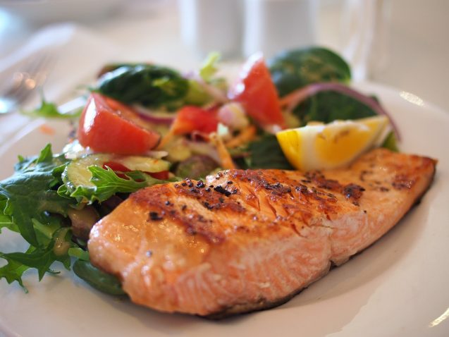 Che contorni vanno bene con il salmone?