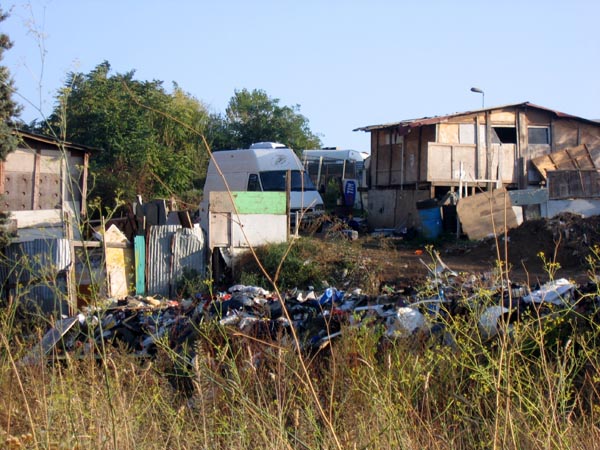 campo-nomadi-roma
