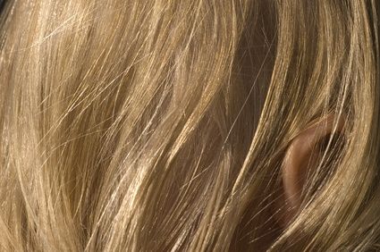 article-new_ehow_images_a07_0f_9h_stop-washing-hair-800x800