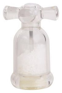 article-new_ehow_images_a08_bm_mt_use-salt-rid-fleas-carpeting-800x800