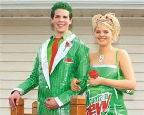 600x480xprom photos in true redneck style 640 24.jpg.pagespeed.ic .DUOwIojGzz