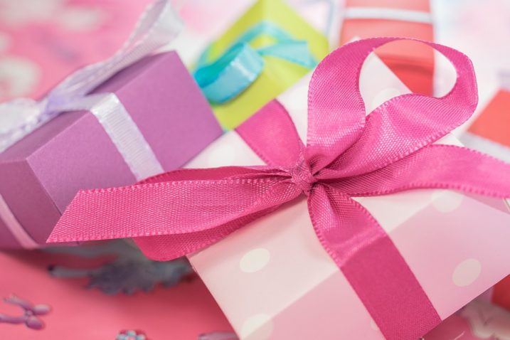 Come scegliere il regalo perfetto per un amico malato in ospedale