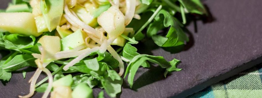 Ricetta Insalata Di Formaggio E Germogli