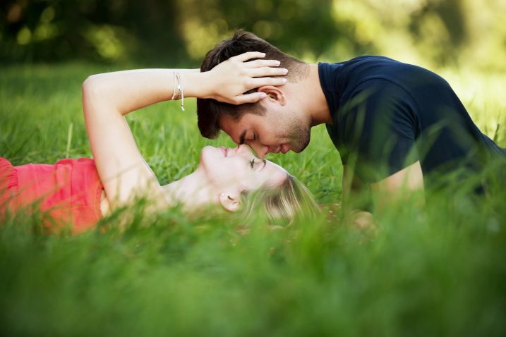 Bacio sugli occhi: significato