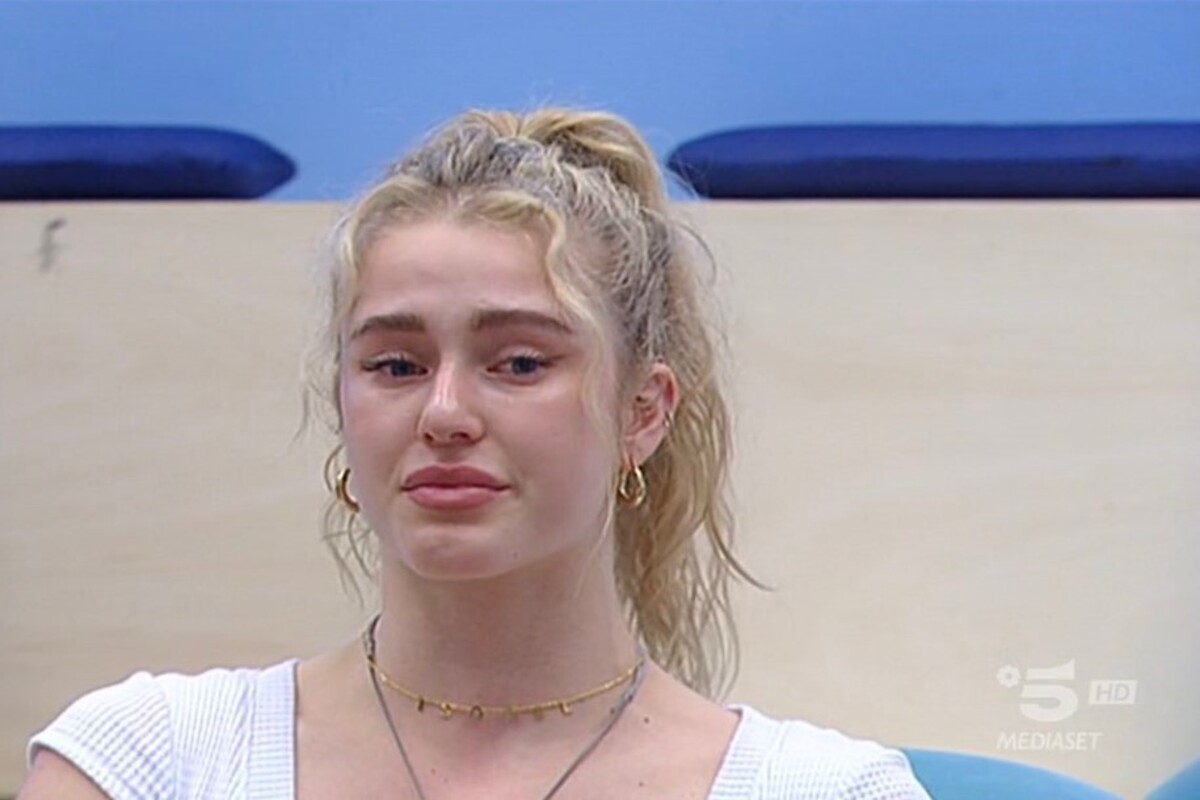 Amici, infortunio per Isobel: come sta la ballerina?