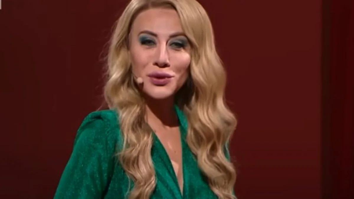 Sangiuliano contro Virginia Raffaele per la sua imitazione di Beatrice Venezi