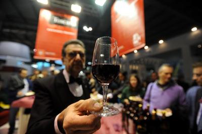 Vino, Ismea: "2023 sottotono ma nostro export tiene di pi&ugrave; rispetto a competitor"
