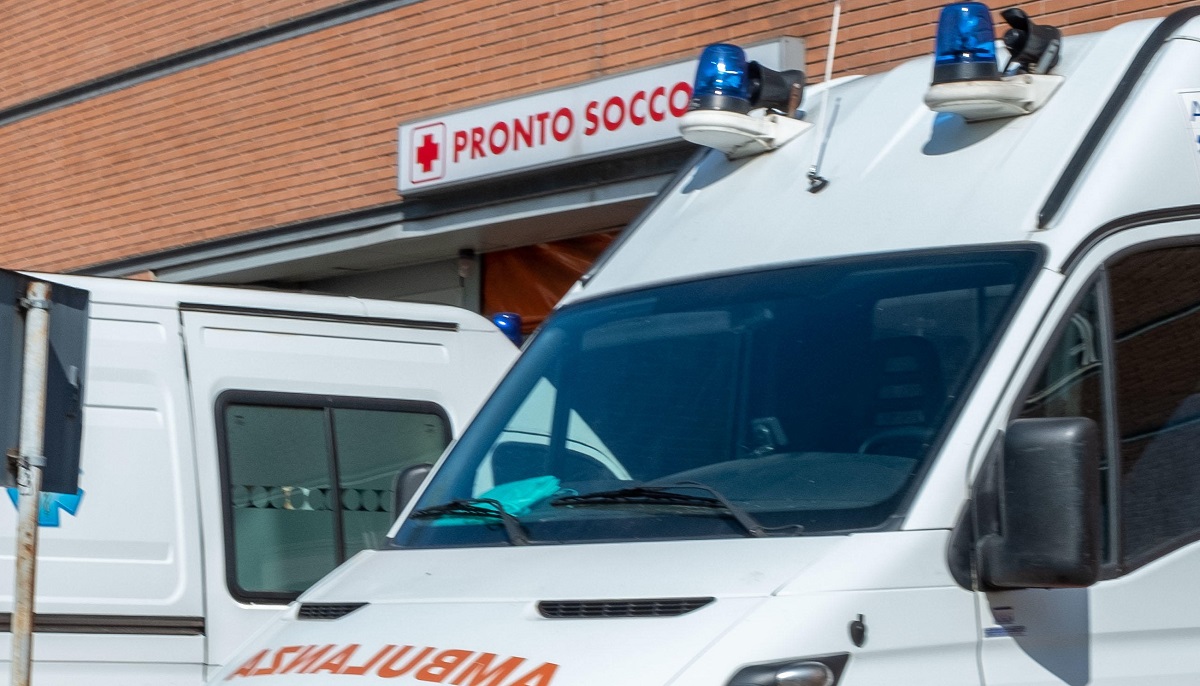 Tragedia sull'Appia, auto contro pino: morto il giovane Eliseo Lucci
