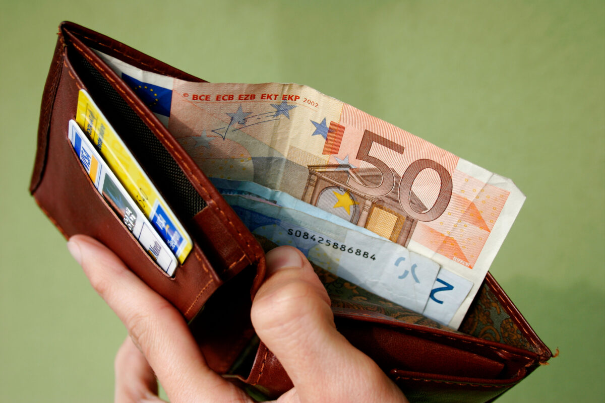 Stipendio dipendenti pubblici, aumenti in arrivo: ecco come variano