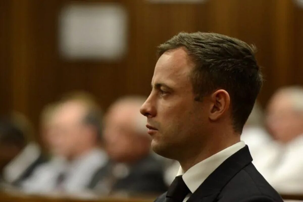 Oscar Pistorius lascia il carcere: l'ex atleta è in libertà vigilata