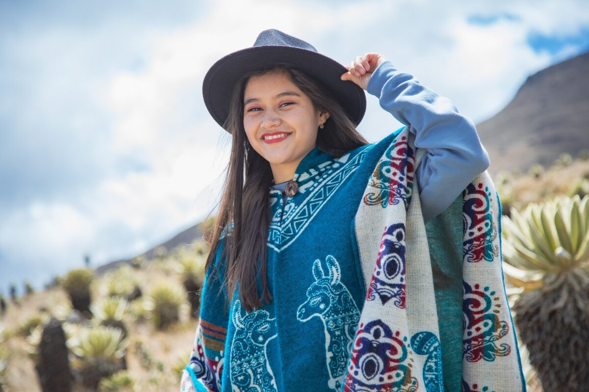 Come scegliere un poncho: guida e consigli per un acquisto sicuro