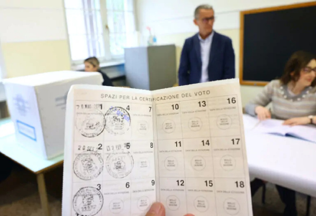 Terni, Stefano Bandecchi si dimette da sindaco