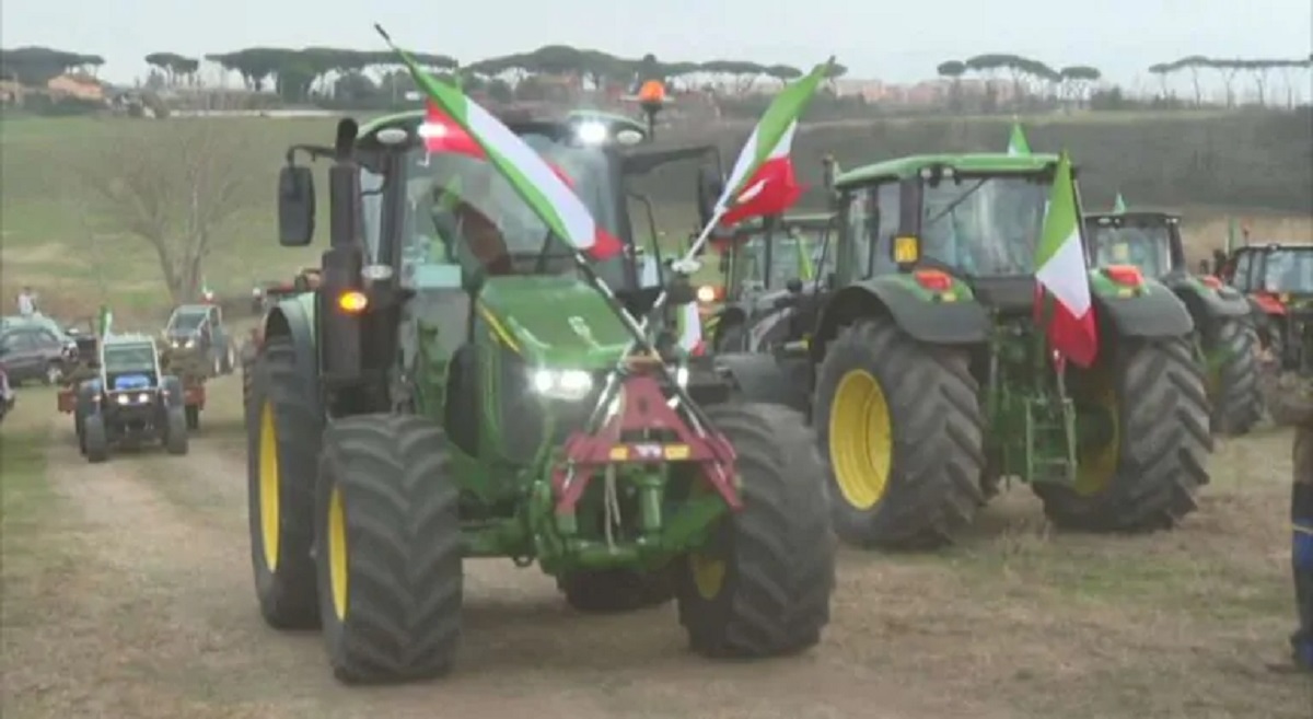 Marcia dei trattori, agricoltori convocati a Palazzo Chigi