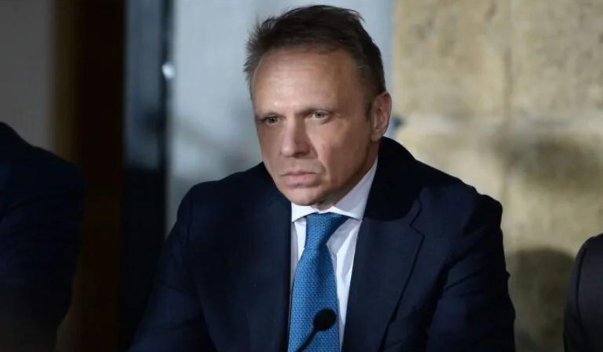 Proteste agricoltori, il ministro Lollobrigida contestato a Roma: "Devi scendere in campo con noi"