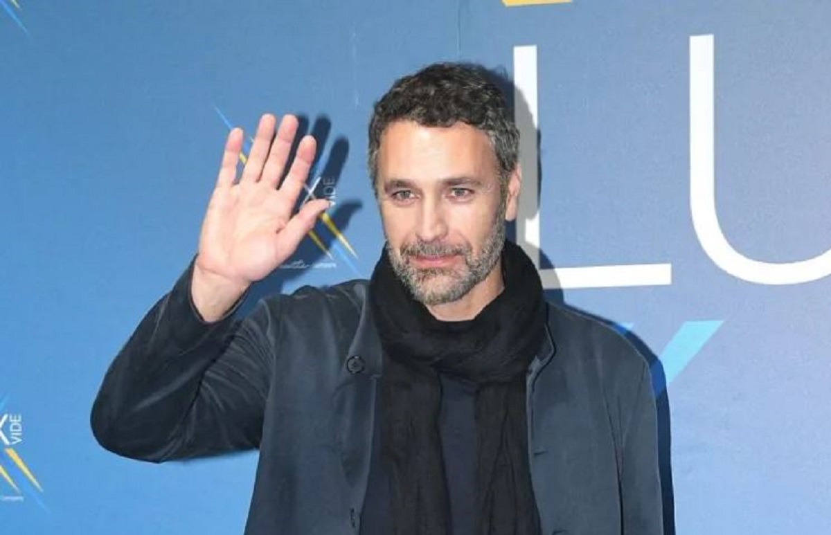 Raoul Bova a C'è posta per te: la storia di Sandro e Luciana