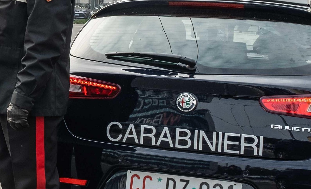 Anzio: 41enne arrestato per aver accoltellato un collega alla schiena perforandogli un polmone