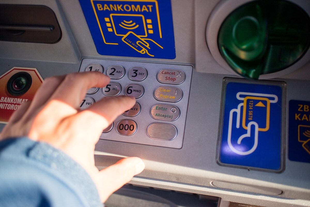 Banche, più di 3mila comuni senza filiali