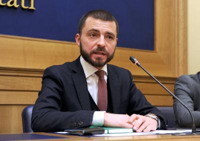 8 marzo, Rizzetto (FdI): "Produttività cresce con donne manager, sì a decontribuzioni"
