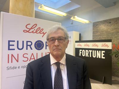 Rasi: "Regolamentazione europea mal si presta a nuovi medicinali"