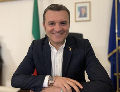 Centinaio: "Italia paese centrale, dobbiamo essere all'avanguardia"