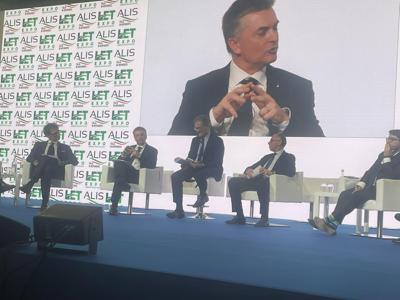 Trasporti, Rixi: "Intermodalità chiave di volta"