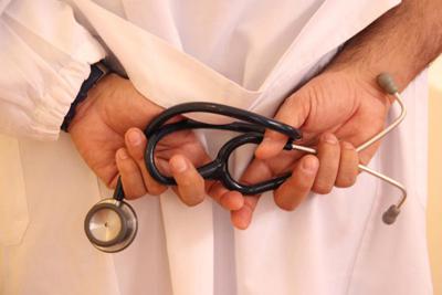 Sanità, esperti: "Salute e sostenibilità binomio per la crescita economica"