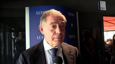 Imprese, Urso: "13 mld per innovazione e digitale in Italia"