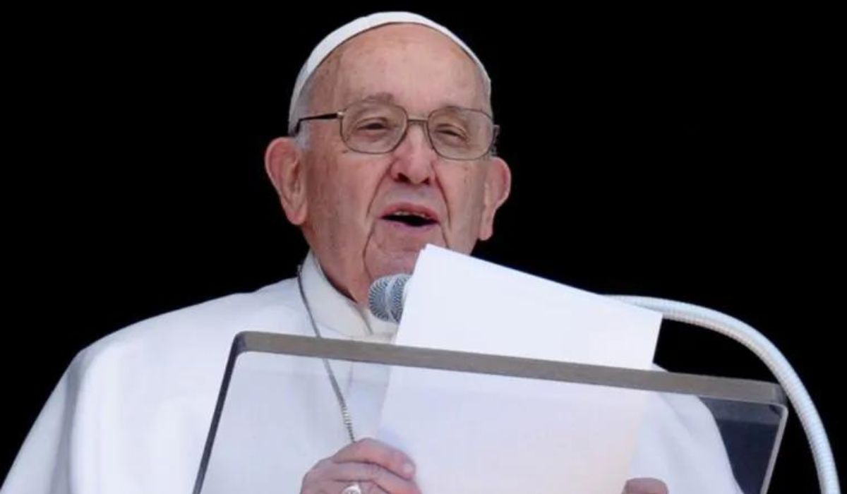 Pasqua, Papa Francesco: "Non lasciamo che venti di guerra spirino sull'Europa"