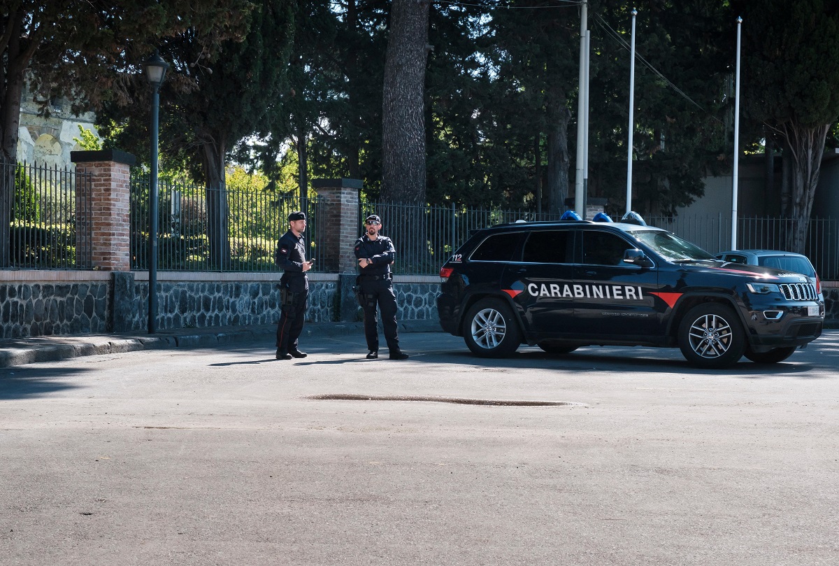 Bologna, al via il processo al medico accusato di due omicidi
