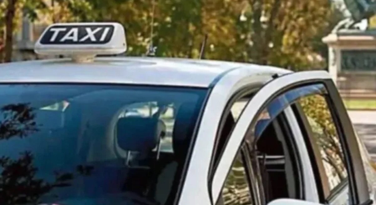 Taxi, l'Antitrust ai Comuni: "Aumentare il numero delle licenze"