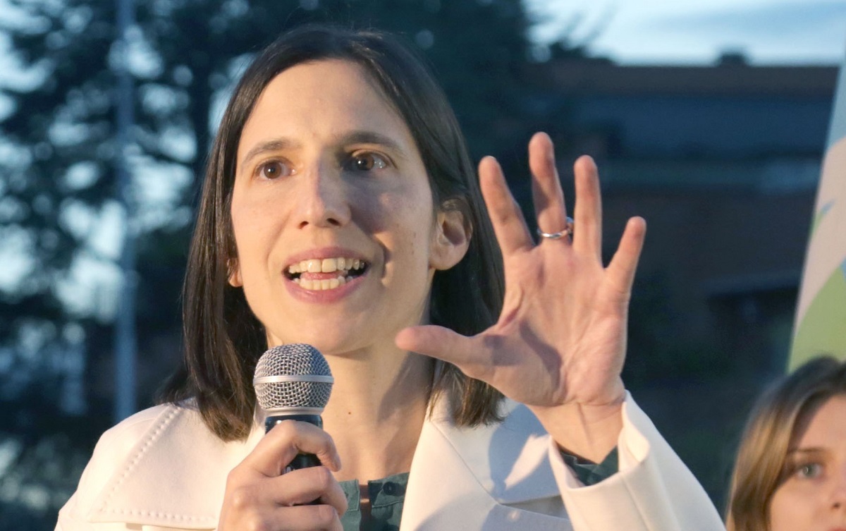 Le parole di Elly Schlein per il ponte sullo Stretto: "Noi diciamo no al progetto sbagliato"