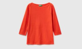 T-shirt, il capo indispensabile che non può mancare nel guardaroba di ogni donna