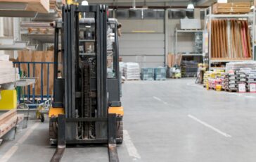 Logistica aziendale: i transpallet perfetti per ogni ambiente di lavoro